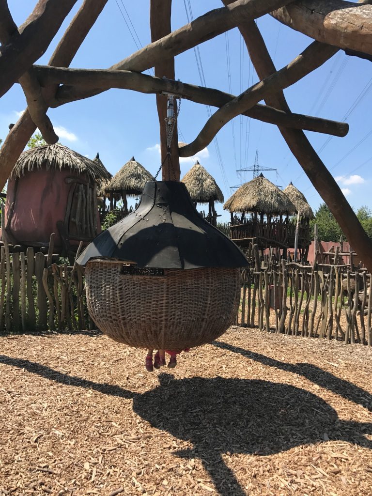 Zoo Osnabrück mit Kindern - Schaukel, Spielplatz